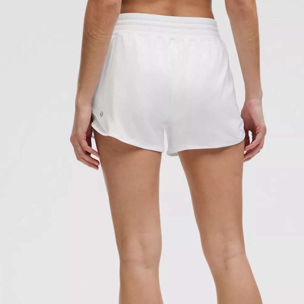 Lululemon athletica White Hottie Hot High-Rise Lined Shorts EUC 4 - Picture 2 of 8